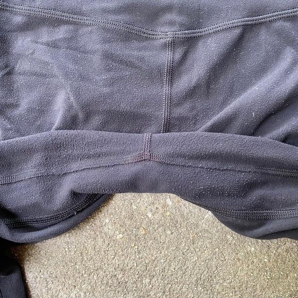 Black Cropped Lululemon Align Leggings Size 10 - Picture 4 of 5